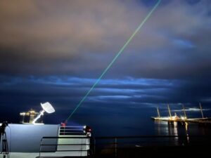 Lanzan poema universal al cosmos desde el Centro Cultural de Punta Arenas