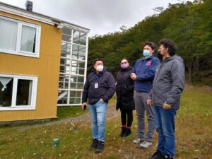 Seremi Víctor Fernández destacó uso de energías renovables en Puerto Navarino