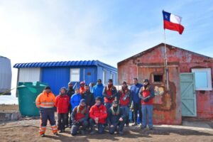 Armada entregó apoyo en base antártica del INACH