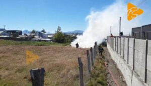 Quema de pastizal movilizó a Bomberos de Natales