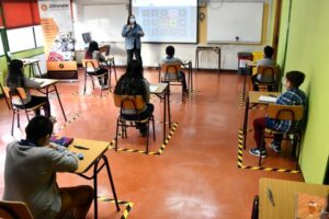 Cerca de 12 mil alumnos recibirán kit de útiles escolares para este 2022