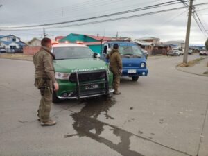 Conductor que chocó a Carabineros fue descubierto con marihuana y hongos