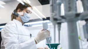 ¿Cuáles son los síntomas de la variante Ómicron?