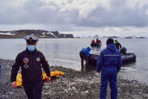 Armada colaboró con evacuación médica