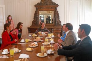 Jóvenes puntajes nacionales y regionales esperan reducción de brecha educacional