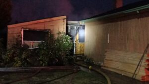 Incendio destruyó quincho en el sector Ojo Bueno