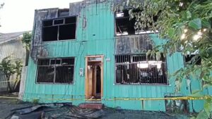 Incendio consume vivienda en Puerto Natales