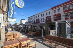 Encontradas reacciones en la industria gastronómica tras paso de Punta Arenas a fase 3