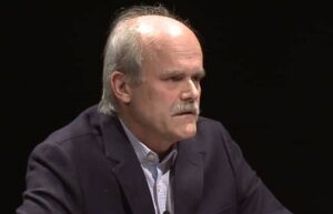“No veo gravedad en la renuncia de Allamand”