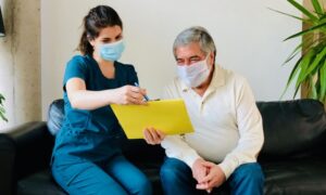 Municipio abre cupos para atención de fonoaudiología para adultos mayores