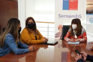 Convenio entre municipio de Natales y SernamEG beneficiará programas enfocados a mujeres