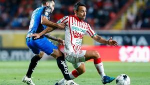 Jorge Valdivia se va de Necaxa tras haber jugado apenas cuatro partidos: el despido de Pablo Guede gatilló esa decisión
