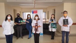 Entregan kits a pacientes oncológicos infantiles del Hospital Clínico Magallanes