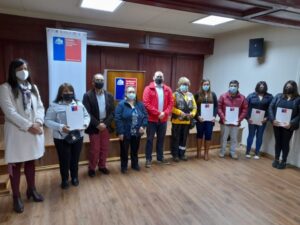 Entrega de títulos de dominio a comunidad kawésqar de Río Verde
