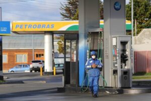 Combustibles vuelven a subir a contar de hoy en la región