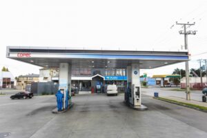 Bencinas subirán a contar de hoy dos pesos por litro en Magallanes