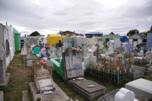 Preocupación genera estado de cementerio de Natales