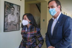 Futura delegada presidencial se reunió con gobernador regional