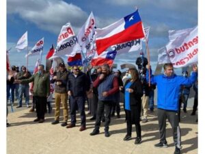 Militante de Partido Republicano recurre a la justicia por expulsión del grupo de WhatsApp