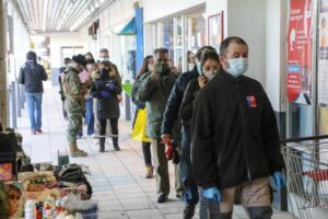 Opiniones dispares por eliminación en el uso de mascarillas en lugares abiertos