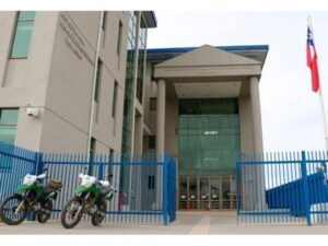 Hombre que violó y abusó de su hijastra es condenado a 13 años de cárcel