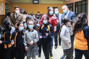 Tras dos años, 46 de 53 colegios de Magallanes iniciaron clases presenciales de forma gradual