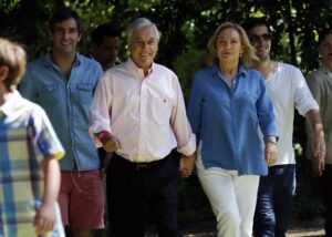Sebastián Piñera y su familia están en Torres del Paine por cuatro días tras cambio de mando