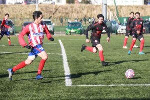 Tres partidos marcan la jornada futbolera en la 18