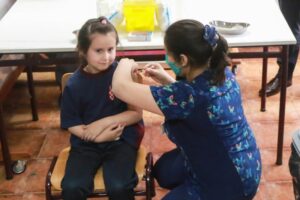 Reiteran llamado a vacunación contra la influenza para más de siete mil niños magallánicos