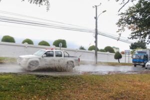 Fuertes lluvias cayeron durante la mañana de ayer en Punta Arenas