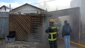 Damnificada en incendio: “Mi hijo se está debatiendo entre la vida y la muerte”