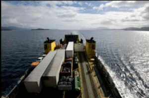 Alza de Navimag golpea el transporte