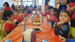 Jardín infantil “Girasol” conmemoró 57 años con fiesta de disfraces