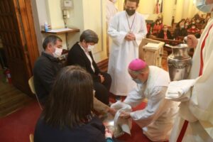Realizan lavado de pies en la Catedral