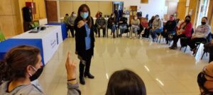 Con más de 40 personas finalizó taller de lenguaje de señas