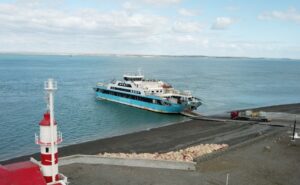 Ferry Kawéskar entra mañana  a labores de mantenimiento