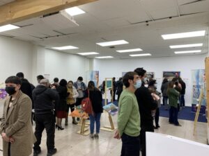 Exposición artística destaca a 15 mujeres científicas