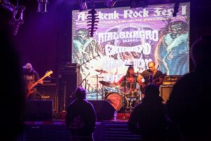 Puerto Natales vibró al ritmo del rock con la primera versión de “Aónikenk Fest”