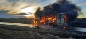 Camión argentino se incendió a pocos kilómetros de la Frontera