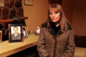 Madre de Ricardo Harex calificó de nefasto posible arribo a Corte de Apelaciones de jueces que tuvieron causa de su hijo