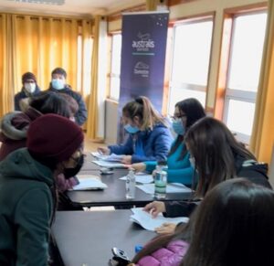 Exitosa feria de empleo de Australis en Puerto Natales