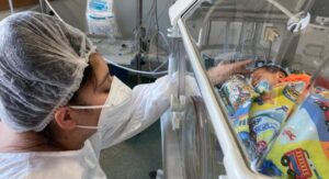 Matrona magallánica destaca avances en el nacimiento en la región