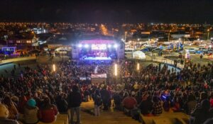 Con noches ranchera y rockera continuará mes aniversario de Puerto Natales