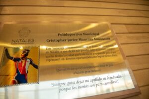 Renombran polideportivo de Natales como “Cristopher Mansilla Almonacid”