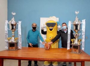 Asociación de Básquetbol Punta Arenas presentó los trofeos que se disputarán en el campeonato “Copa Aguas Magallanes 2022”