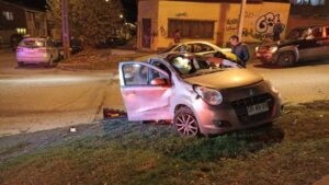 Con arresto nocturno quedó chofer que se dio a la fuga tras violento accidente