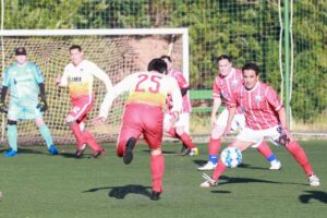 Con la emoción y pasión de siempre se jugó una nueva fecha del Futbolito Senior