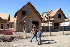 2.900 familias magallánicas no tienen acceso a una vivienda adecuada