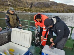 Conaf realiza expedición científica y de monitoreo a Parque y Reserva Nacional Kawésqar