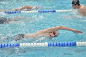 Más de 150 nadadores participarán de torneo de natación en la Piscina Fiscal